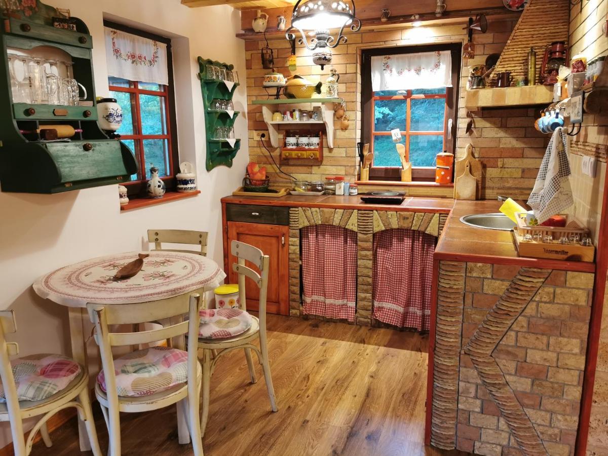 Brvnara Na Obali Reke Drine Villa Beserovina Bagian luar foto