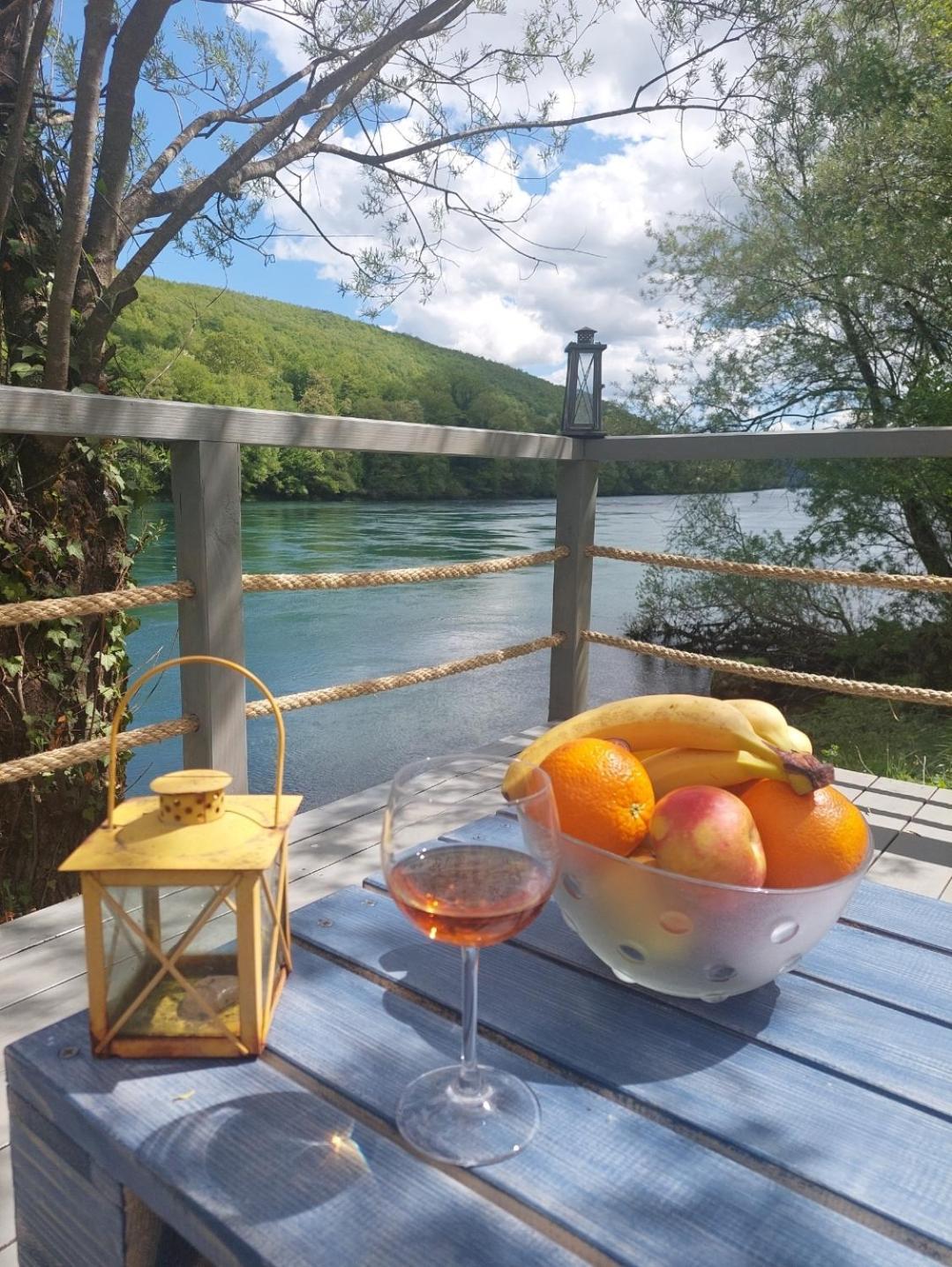 Brvnara Na Obali Reke Drine Villa Beserovina Bagian luar foto