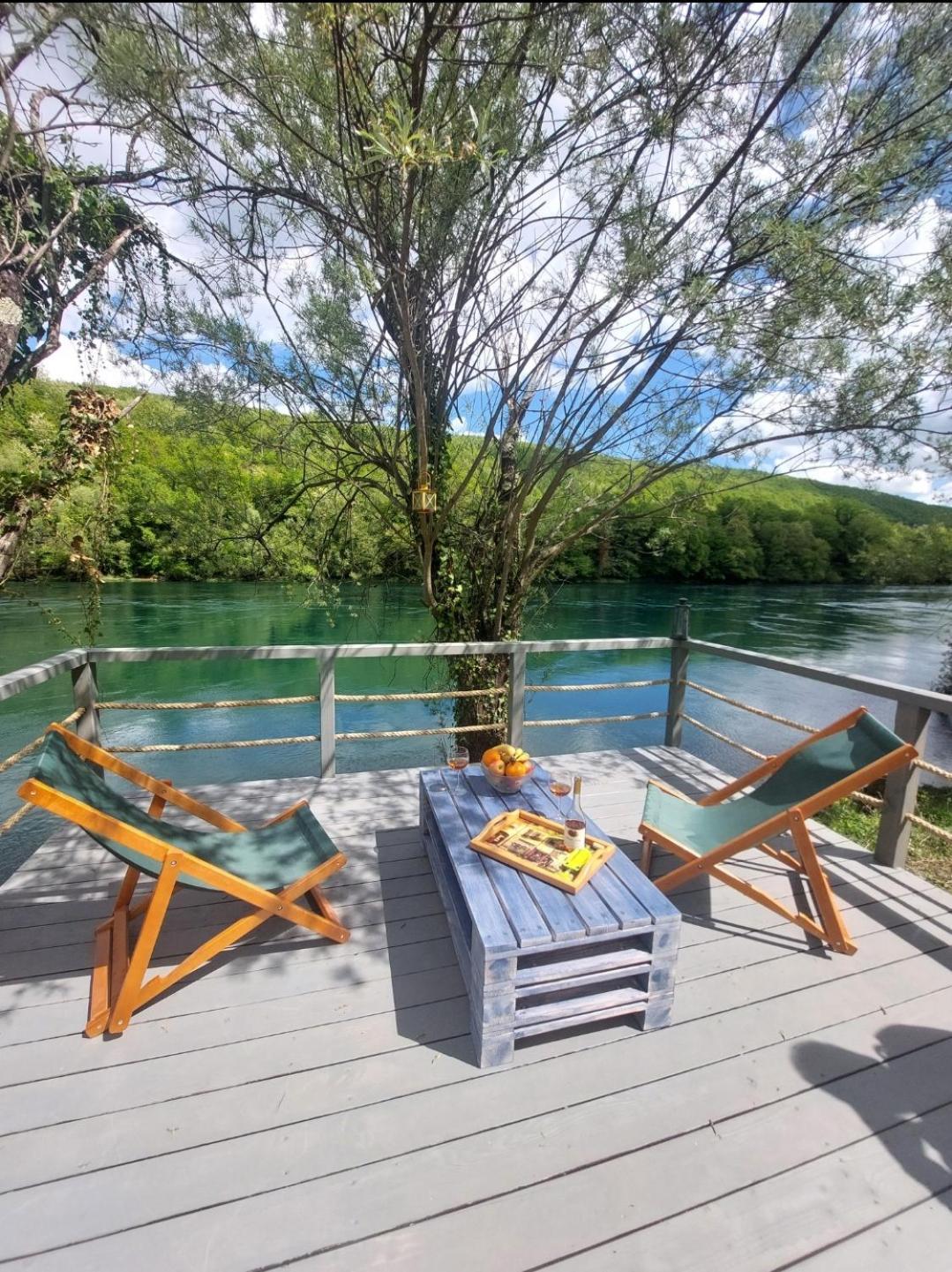 Brvnara Na Obali Reke Drine Villa Beserovina Bagian luar foto